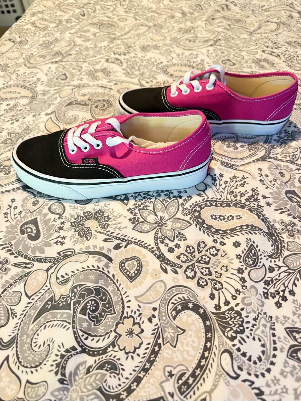 Vans Pink and Black Low-Top Lace-Up Sneakers